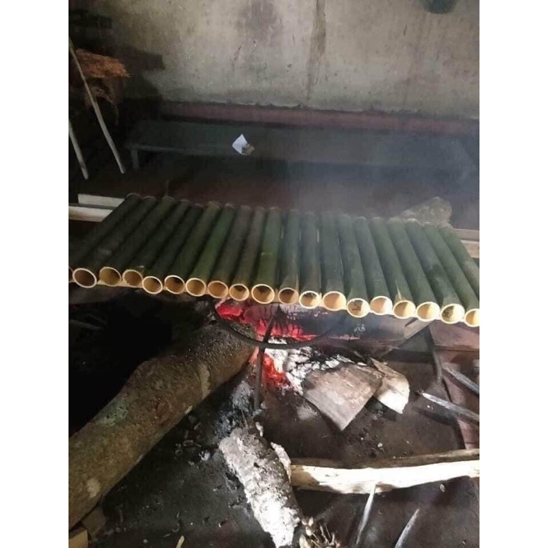 Trà ống lam gác bếp hương thơm vị chát đã bớt, thanh hơn sau hậu ngọt sâu và lâu.