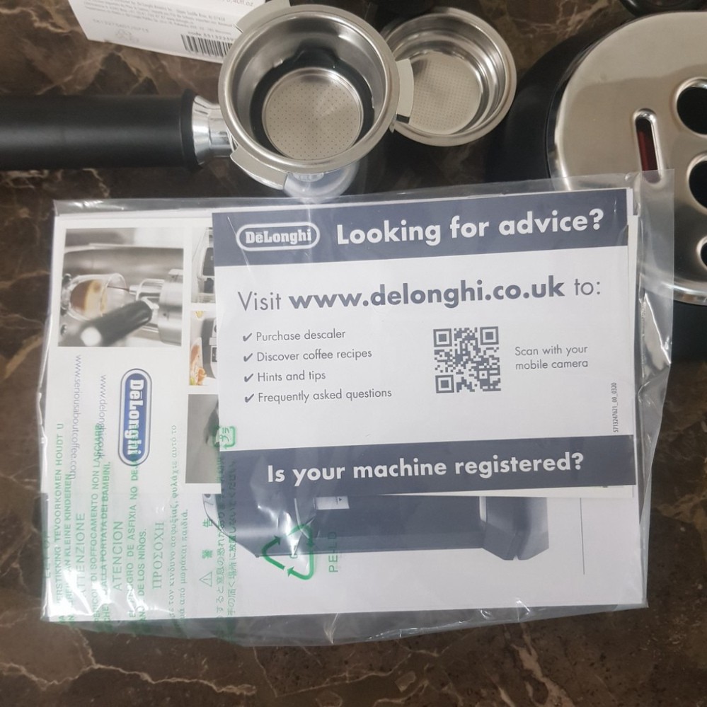 Sản Phẩm Máy pha cà phê chuyên dụng, thương hiệu cao cấp Delonghi - EC685.M. Bảo hành 12 tháng (Công suất 1300W) .