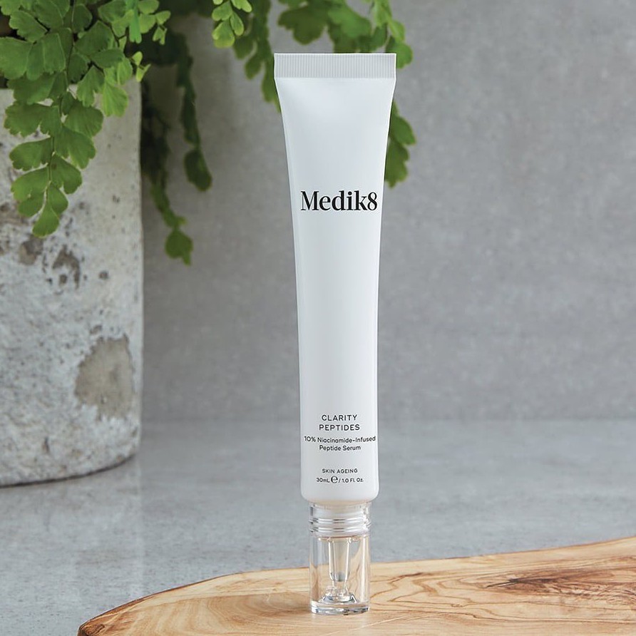 Serum B3 Giúp Đều Màu Da, Duy Trì Độ Ẩm Chống Lão Hóa và Ngăn Ngừa Mụn Medik8 Clarity Peptides 10% Niacinamide