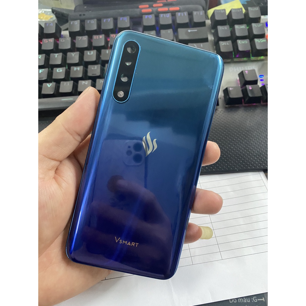Nắp lưng Vsmart Live tháo máy có kính camera