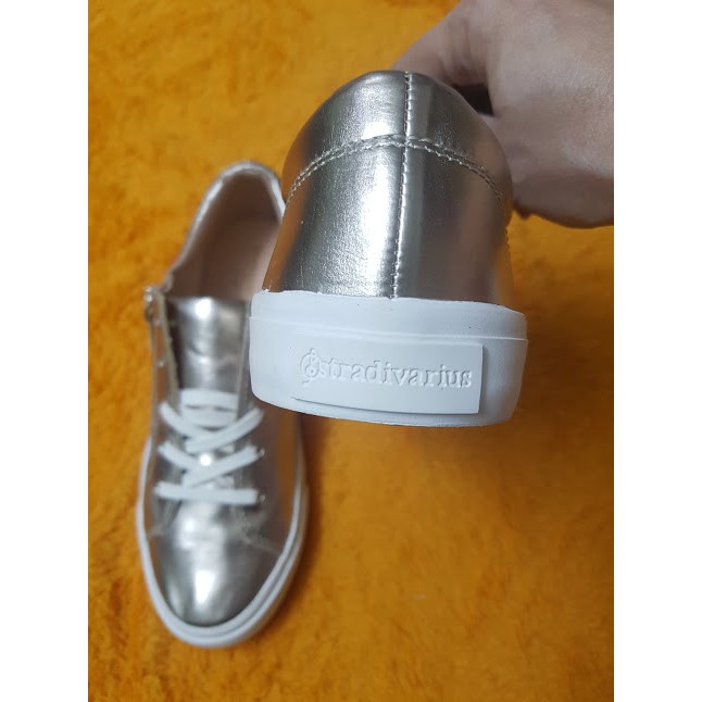 Giày Stradivarius sneakers