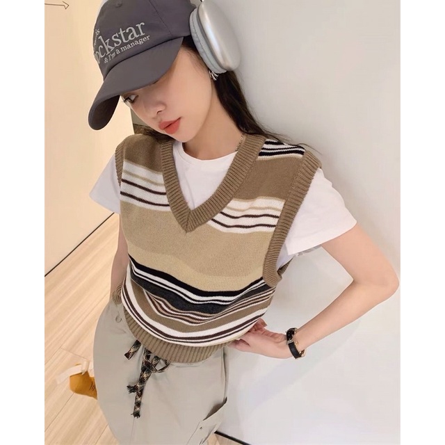 Áo gile len dệt kin kẻ ngang thu đông 2022