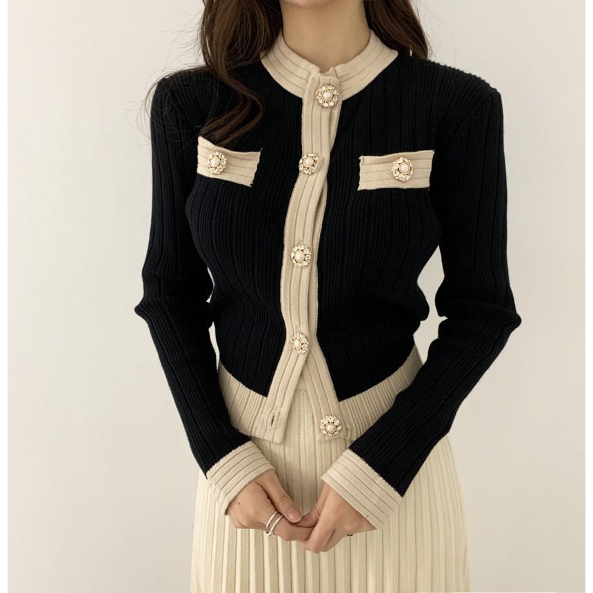 Bộ áo cardigan + chân váy dệt kim dáng mỏng phối màu sắc tương phản phong cách Hàn Quốc thời trang thanh lịch cho nữ