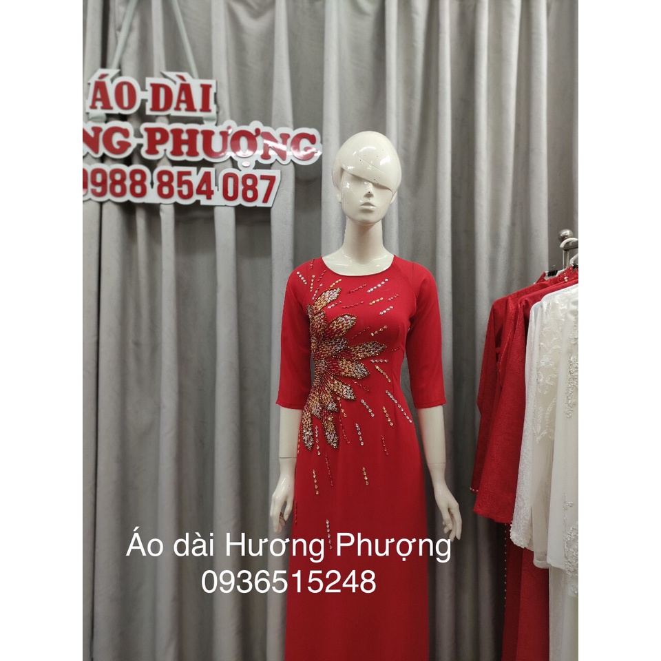 ÁO DÀI TRUNG NIÊN MÀU XANH CÔ BAN THÊU ĐÍNH