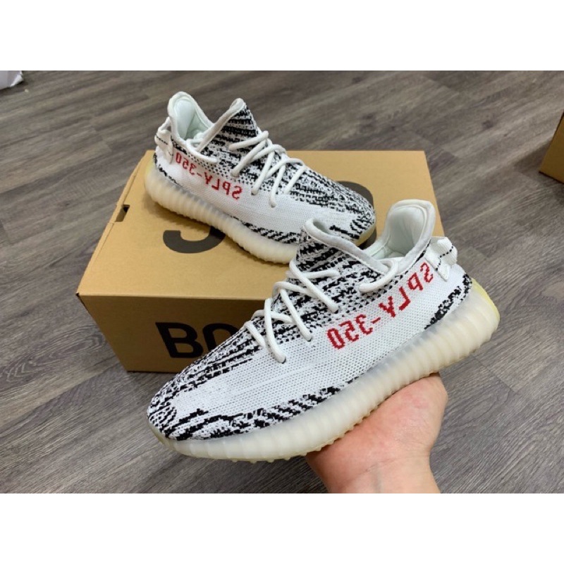 Video giày thể thao sneaker yz 350 soi boost sáng