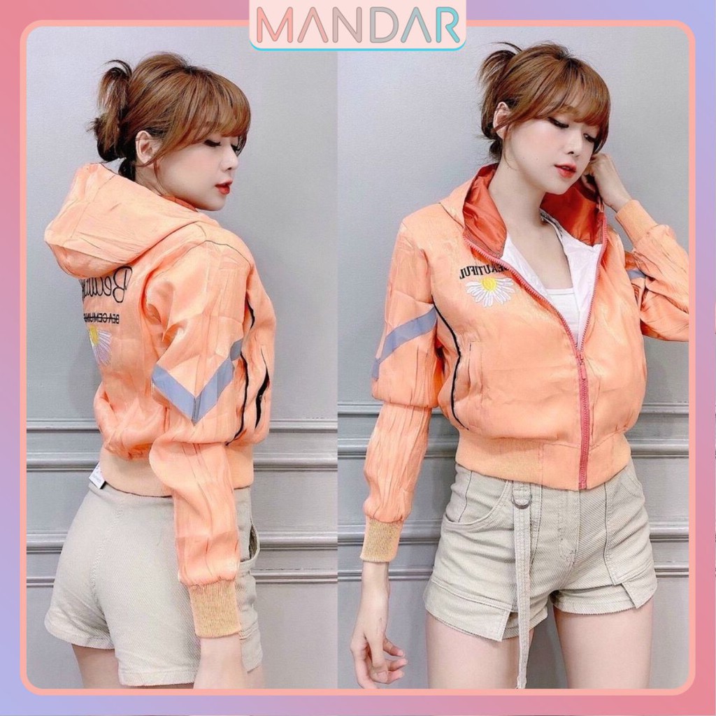 Áo khoác dù Nữ 2 lớp, phối sọc chữ V cánh tay ấn tượng, thêu hoa Cúc Hot trend