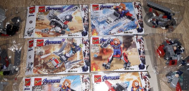 Lắp ráp 1 hộp Lego_AVengers 336 có nhiều chi tiết bằng nhựa ABS