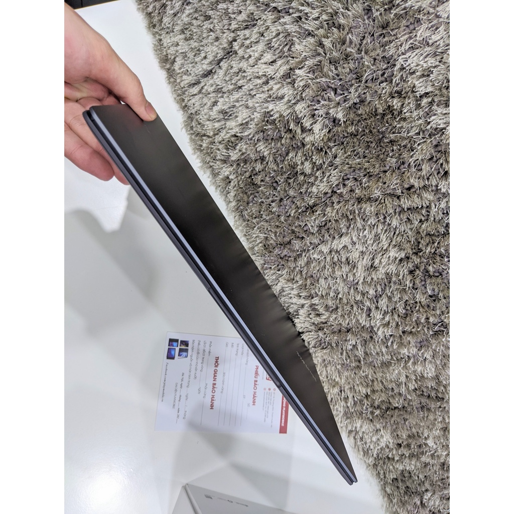 Laptop Samsung Galaxy Book S 13.3 inch Bản Lắp sim LTE  || Ram 8GB SSD 256GB Siêu Mỏng -  chỉ có Tại Playmobile