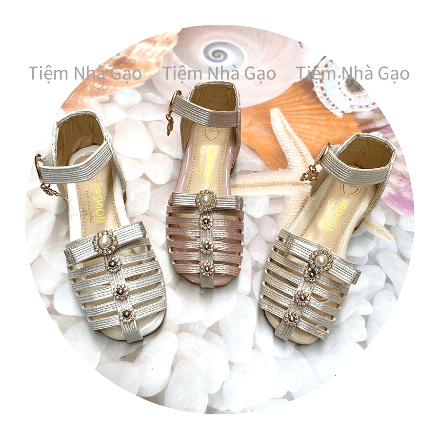 Giày sandal bé gái siêu xinh mẫu mới 2021 (3 - 7 tuổi) màu trắng kem