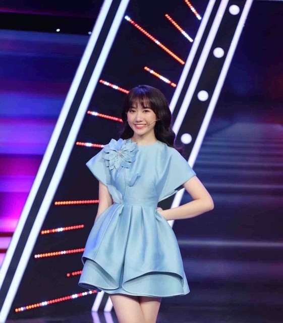 Đầm tafta cao cấp sang chảnh