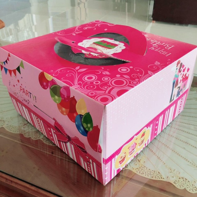 Hộp bánh kem vuông size 20