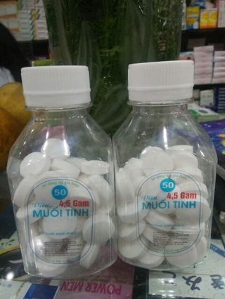 Muối tinh Nacl pha súc miệng (Lọ 50 viên)
