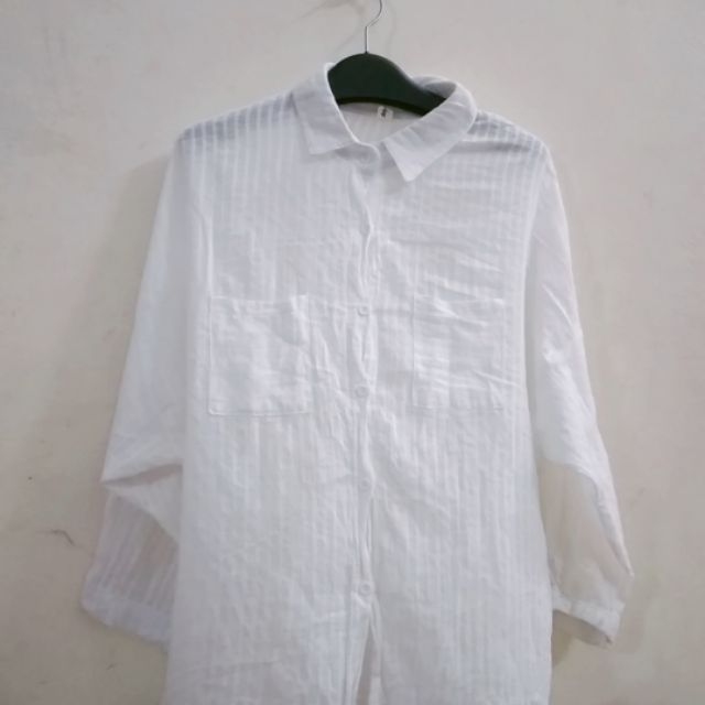 Áo của khách võ khánh