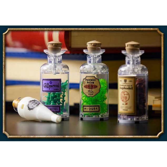 Sẵn -hộp cấn, móp- Lego 76391 LEGO Hogwarts Icons Collectors' Edition - Cú