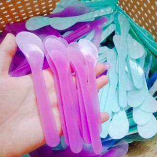 COMBO 100 QUE ĐẮP MASK