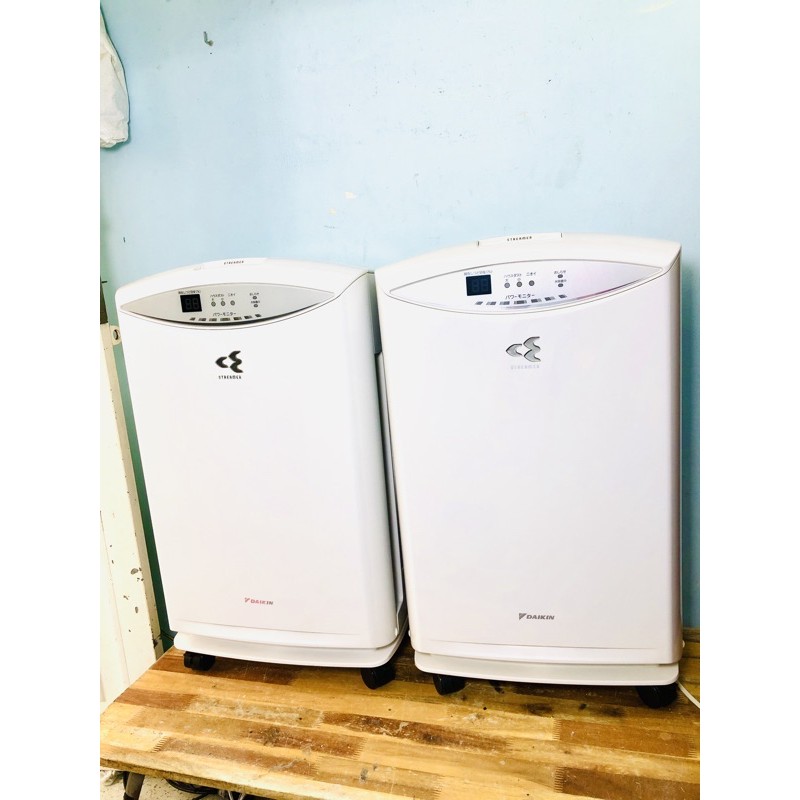 Máy lọc không khí tạo ẩm Víp DAIKIN MCK70R (SIÊU PHẨM)