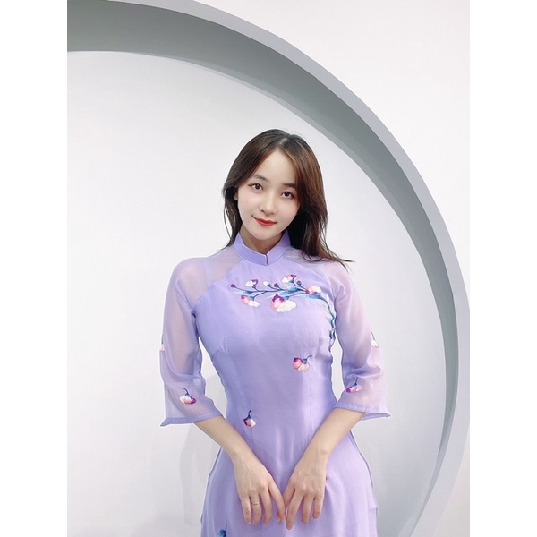 Áo dài truyền thống 4 tà thêu màu tím trắng hồng chất liệu tơ nến thêu hoạ tiết nhẹ nhàng phù hợp đi dạy đi chơi