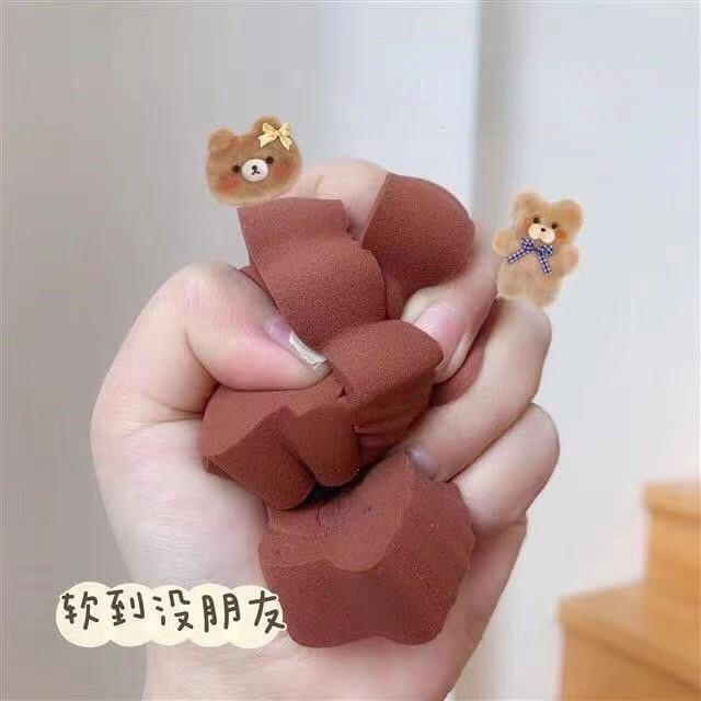 [Hàng mới về] Mút tán kem nền thiết kế hình gấu đáng yêu tiện lợi
