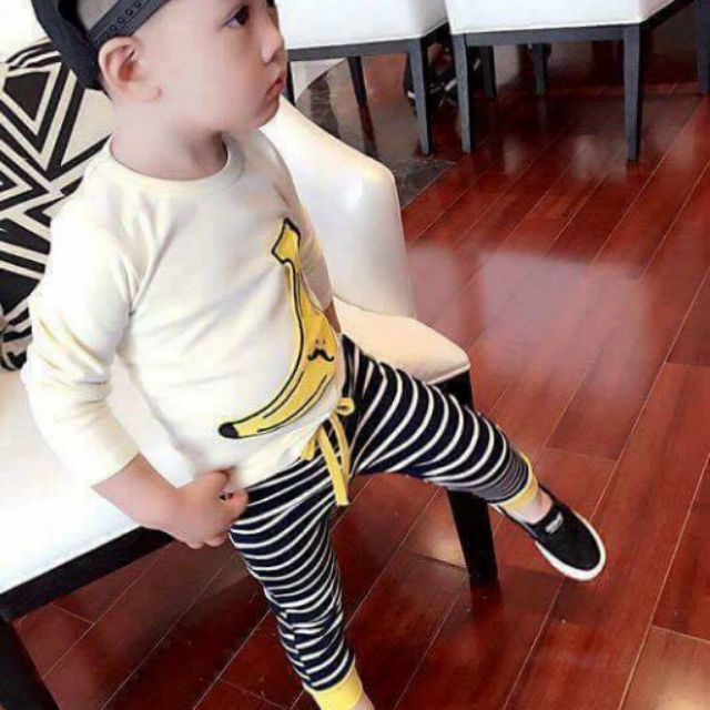 Bộ đồ hình quả chuối