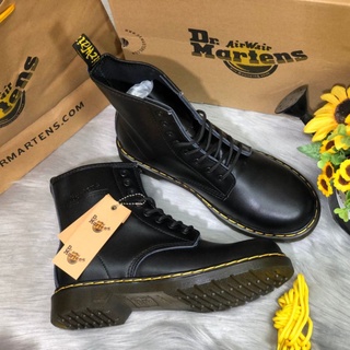 Giày thể thao Dr Martens 1460 8-eye boots in black Cổ cao đen cao cấp