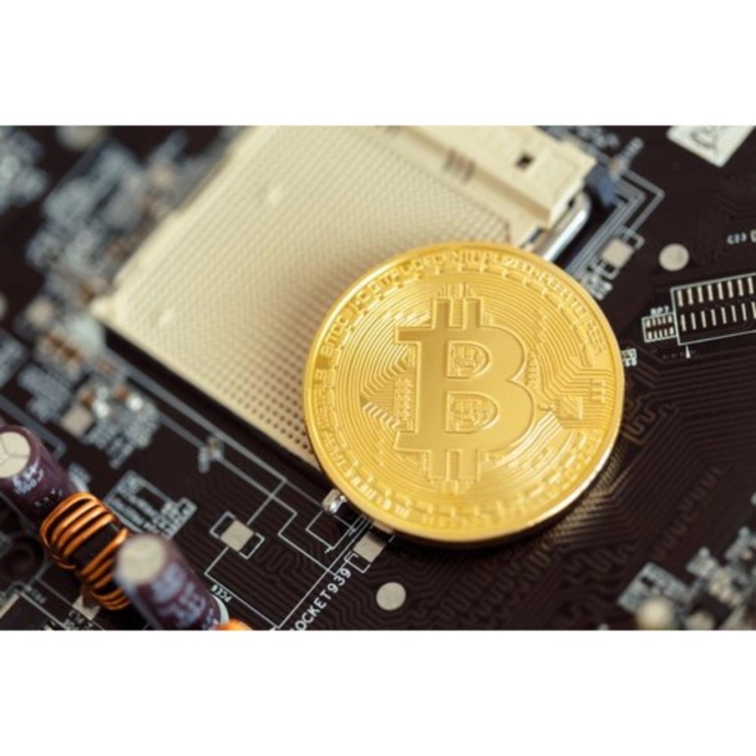 Đồng bitcoin tượng trưng mạ vàng 24k