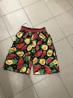 Quần đôi đi biển