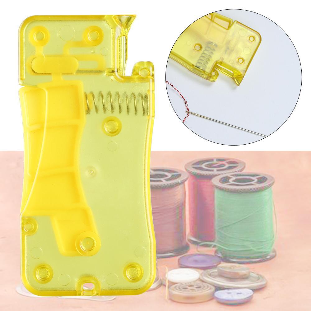 1 / 3 Dụng Cụ Xỏ Chỉ Tự Động Bằng Nhựa Tiện Dụng Cho Người Già
