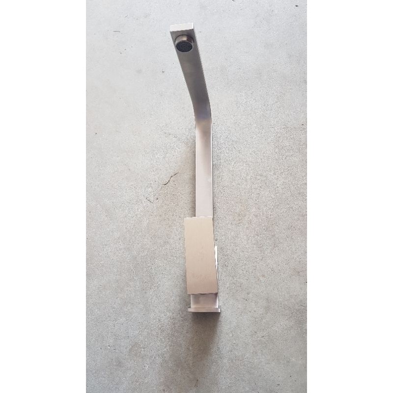 [GIÁ XƯỞNG]COM BOChậu rửa chén bát 8245, 2 hộc lệch và vòi nóng lạnh inox 304 | BigBuy360 - bigbuy360.vn
