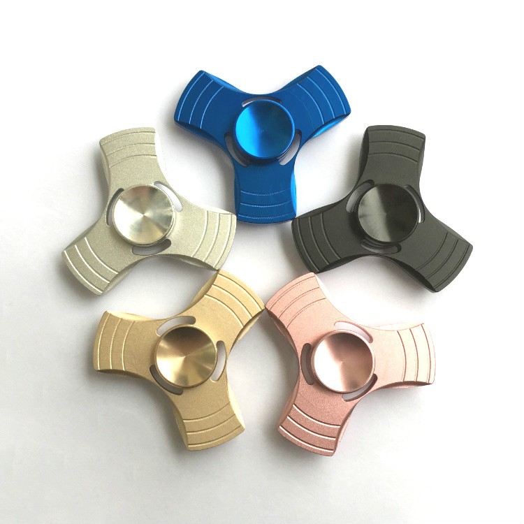 Con Quay Đồ Chơi Fidget Spinner Edc Bằng Kim Loại