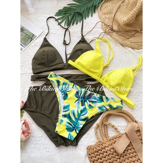 Bikini 2 mảnh họa tiết đơn giản, áo tam giác có mút lót.