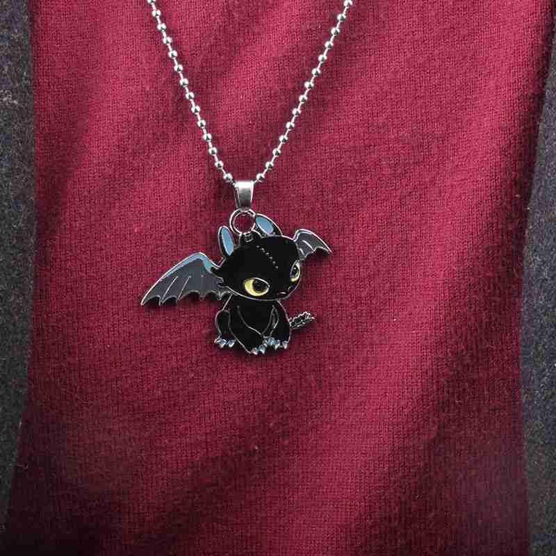 Dây chuyền với mặt dây in hoạt hình How to train your Dragon