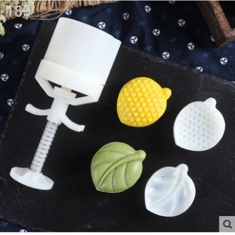 Khuôn lò xo bánh trung thu/bánh dứa hình chiếc lá 30gr