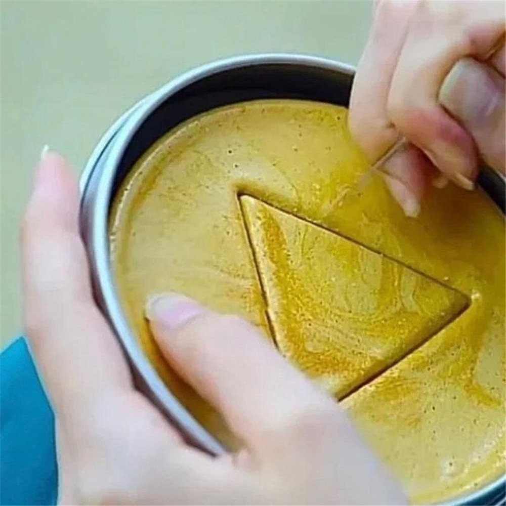 Khuôn làm bánh đường hình trò chơi con mực kiểu mới