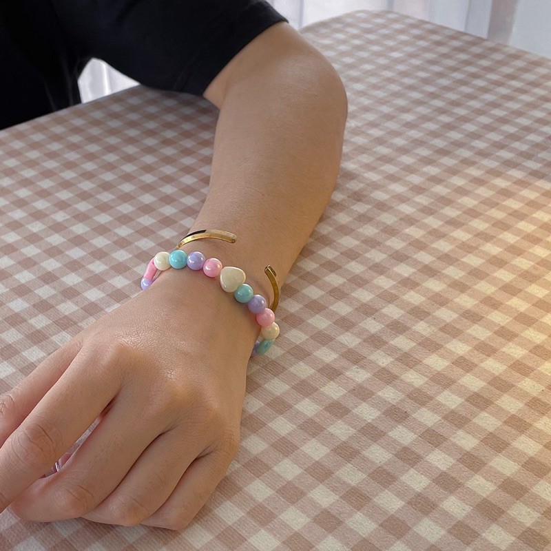 Vòng tay tình yêu số nhiều