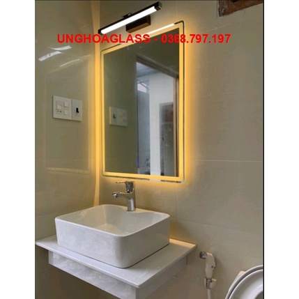 Gương chữ nhật 70/90 led cảm ứng (Ứng Hòa GLASS)