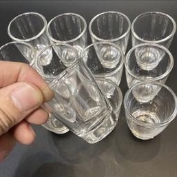 Ly uống rượu bàng nhựa Việt Nhật - chén đựng rượu