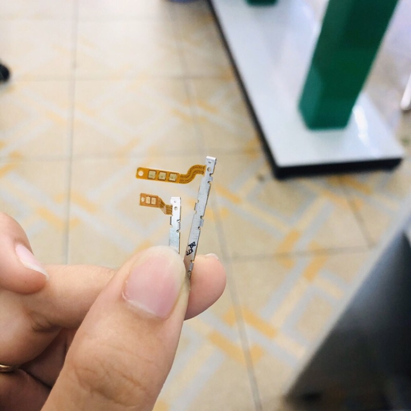 Cáp nút nguồn/ âm lượng  Samsung J3 Pro/J330.
