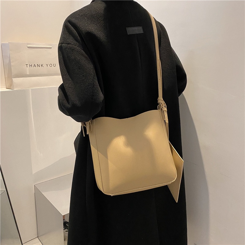 Túi đeo dưới cánh tay sức chứa lớn phong cách Hàn Quốc thời trang thường ngày 2021