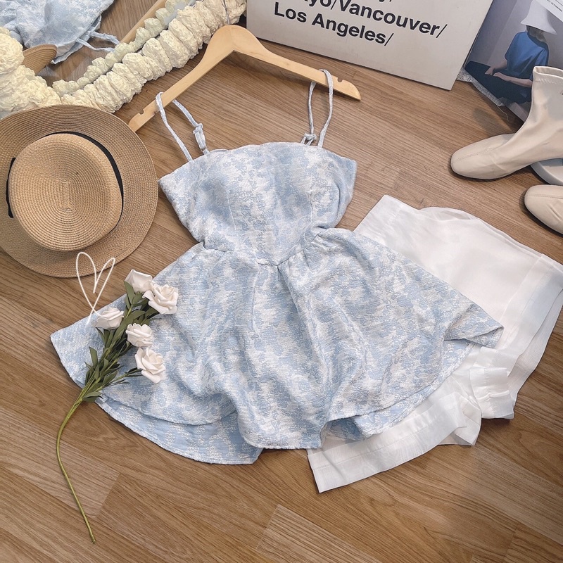 Set áo babydoll 2 dây hở lưng cột dây nơ xanh mint vân gấm hoa nổi kèm short trắng 2 lớp (CÓ MÚT) S79