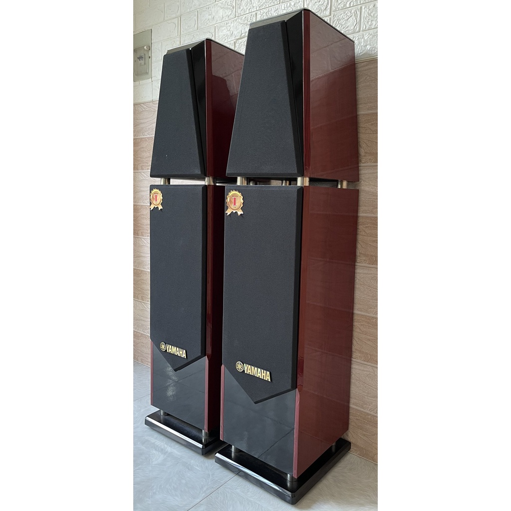 Loa đứng karaoke gia đình Ymaha