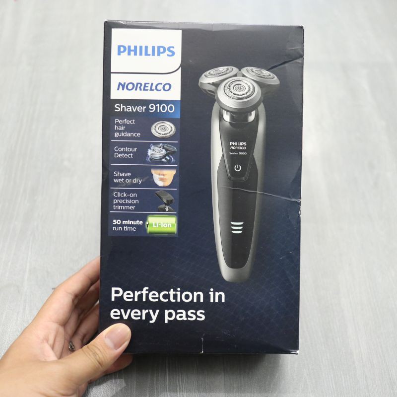 Máy cạo râu điện Philips Norelco 9100 model S9161/83 - ướt và khô