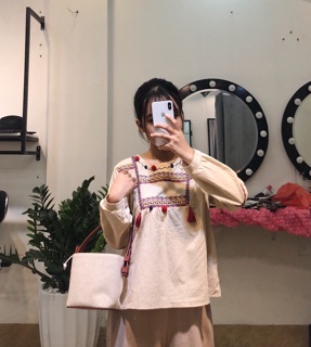 Áo thổ cẩm zara