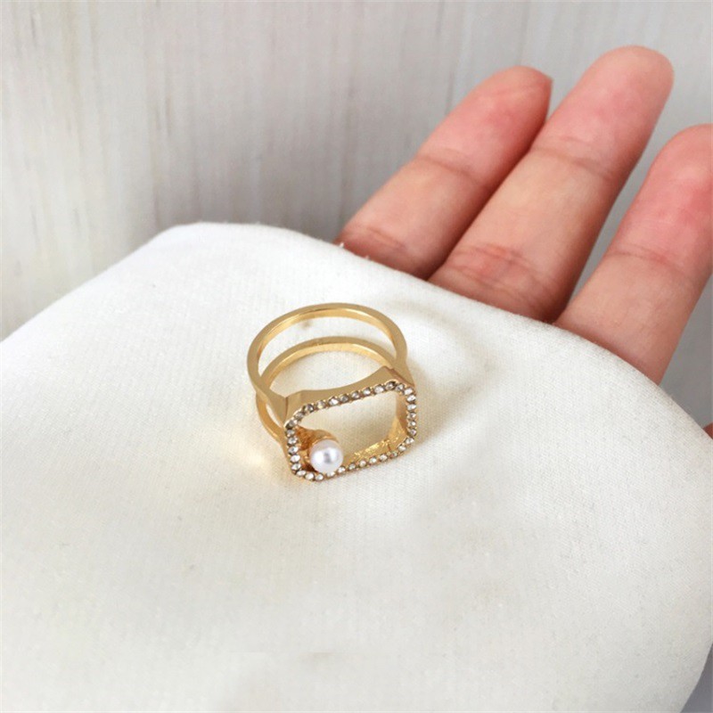 Nhẫn đính ngọc trai nhân tạo thiết kế đơn giản thời trang