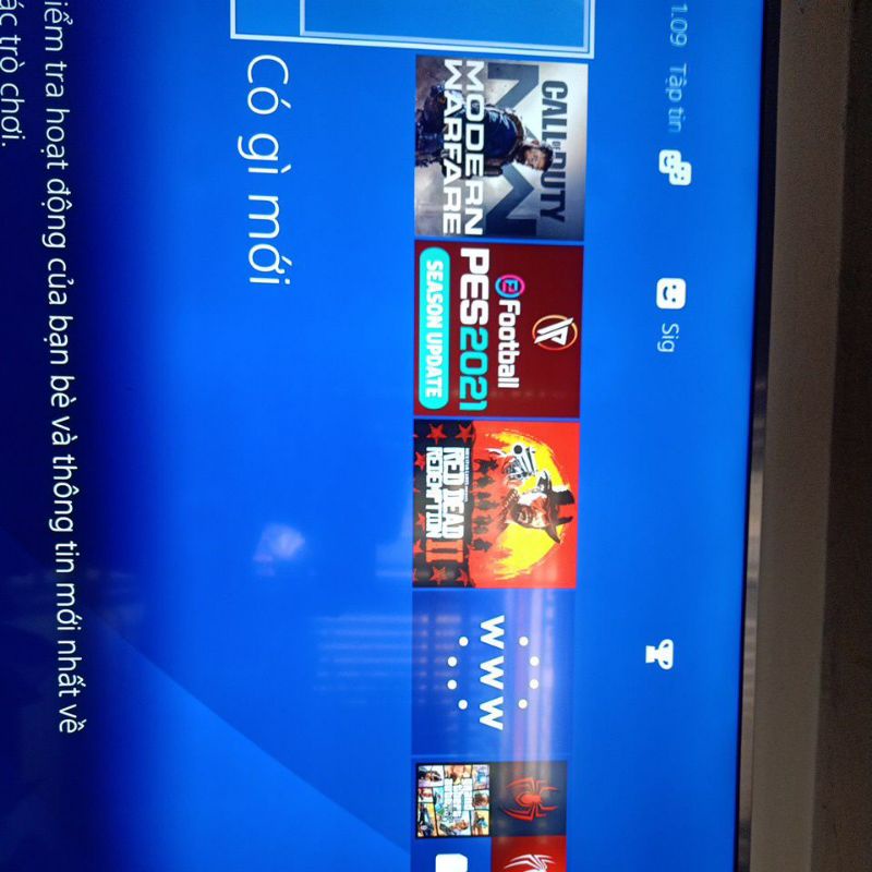 Máy game Sony PS4 hắc ám