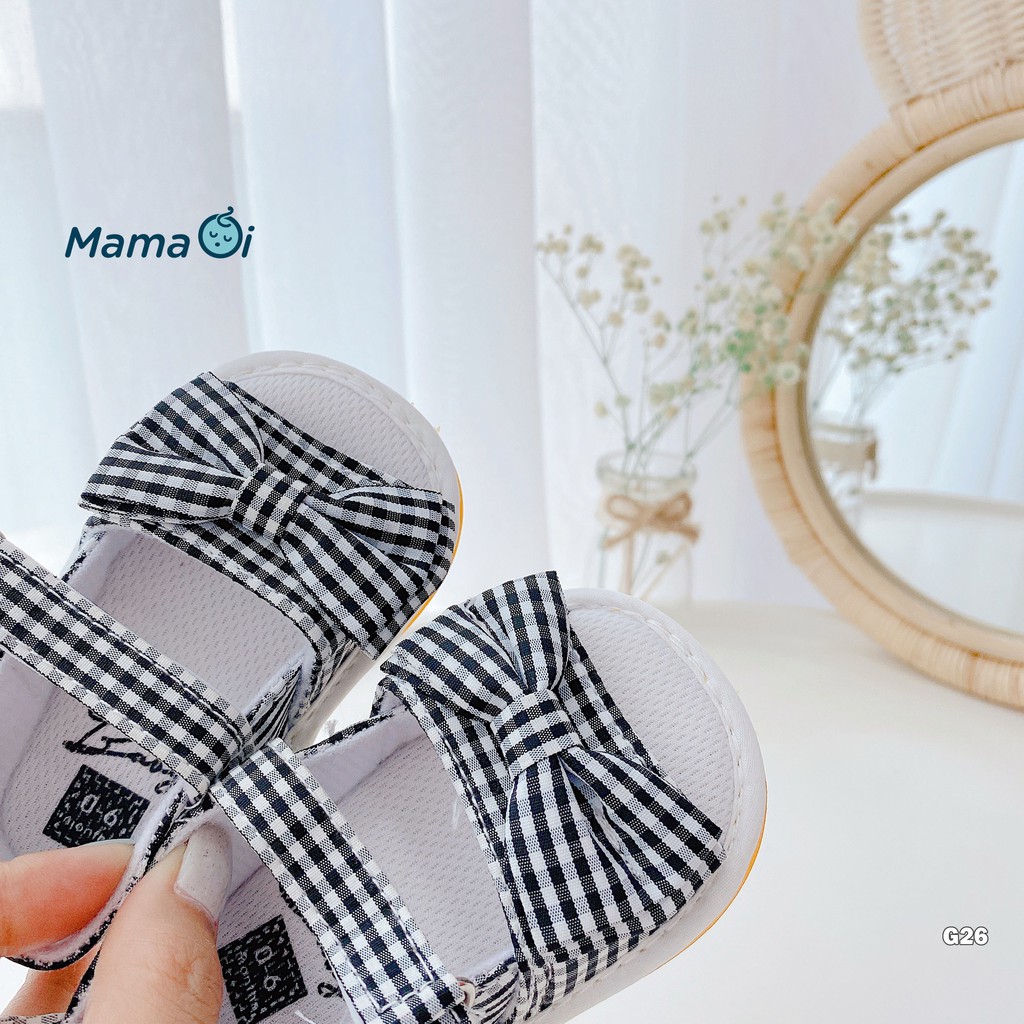 G26 Giày tập đi cho bé dép tập đi sandal đế nhựa nơ trắng đen mềm mại êm chân cho bé của Mama Ơi - Thời trang cho bé