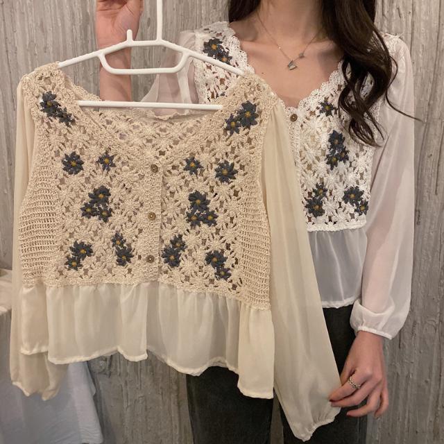 Áo sơ mi voan cổ chữ V thêu họa tiết hoa cúc phong cách retro thời trang mới cho nữ