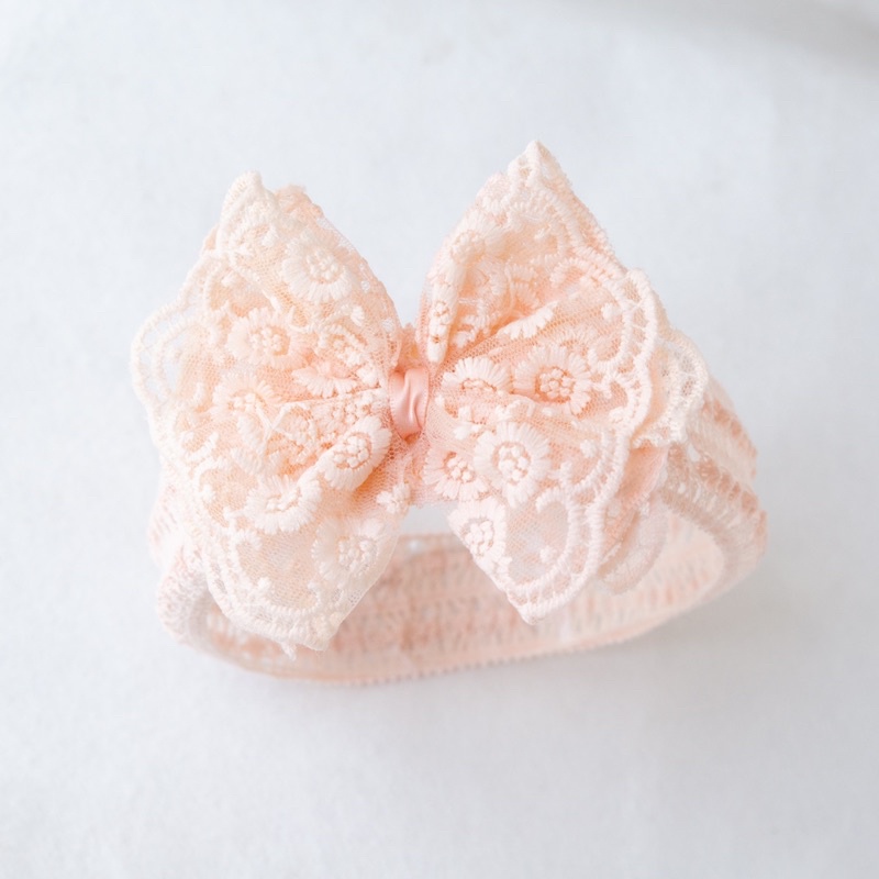 Turban nơ ren cổ điển cho em bé