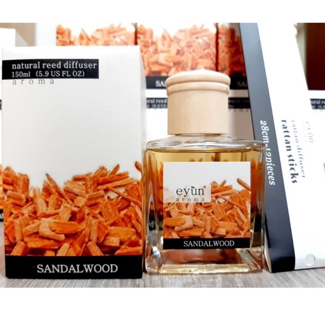 Tinh dầu khuếch tán Eyun Aroma 150ml mùi Sandalwood ( gỗ đàn hương)