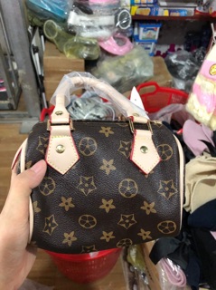 Túi trống LV