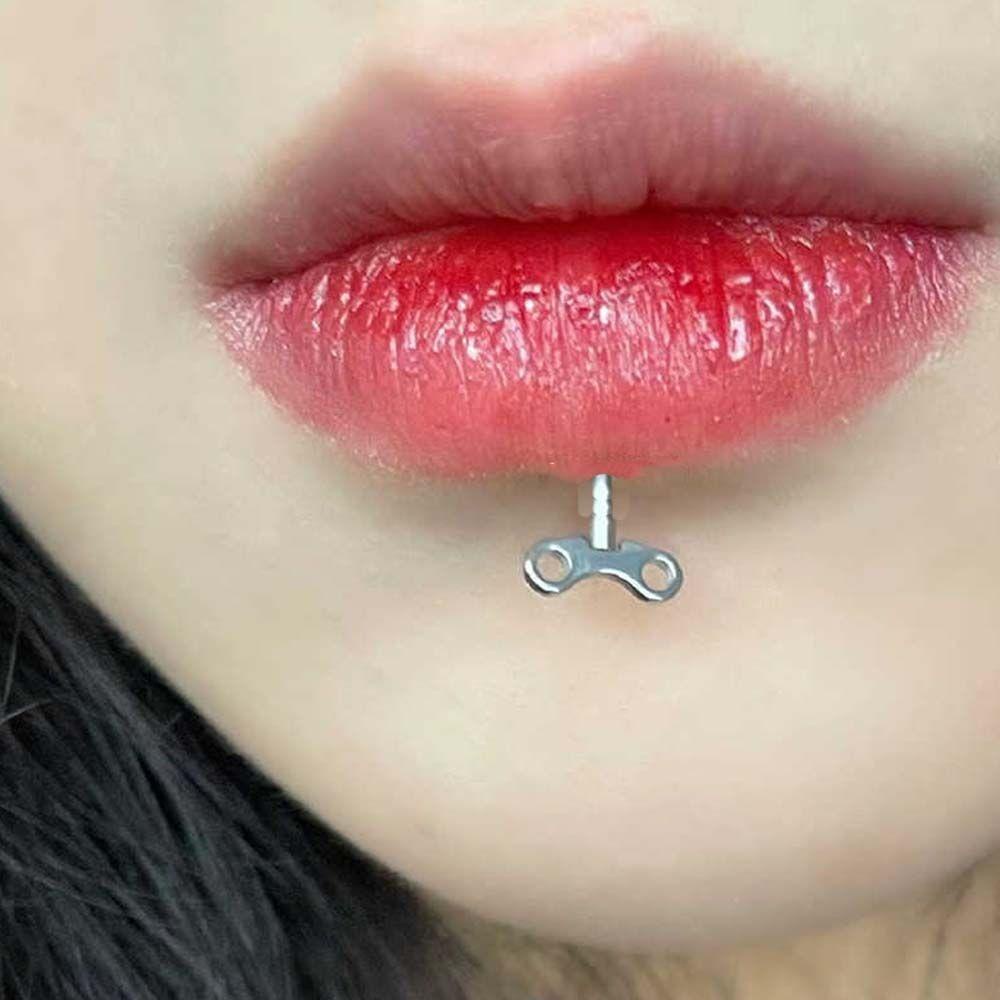 Khuyên Xỏ Sụn Tai / Mũi Bằng Thép Không Gỉ Cá Tính